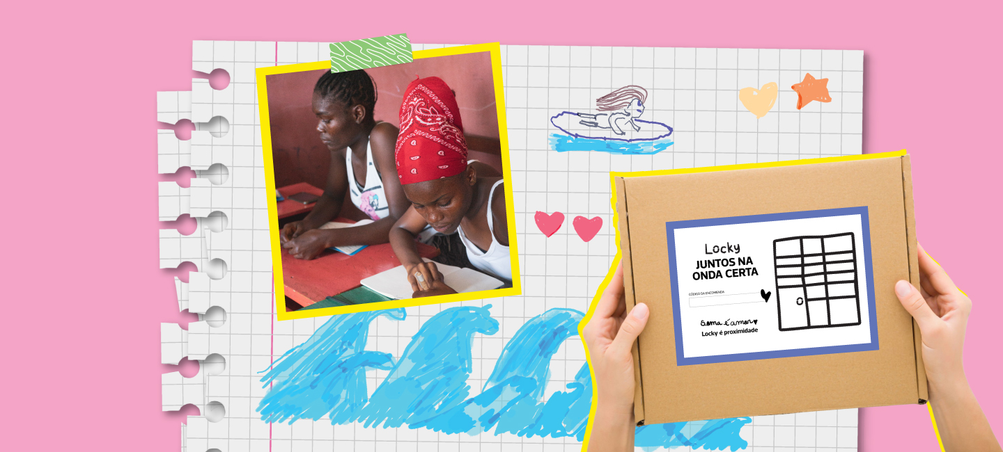 Meninas SOMA numa montagem num caderno escolar; maõs a agarrar embalgem de encomenda com etiqueta de envio Locky 'Locky, juntos na Onda Certa. Código da Reserva. Soma é Amor. Locky é Proximidade'